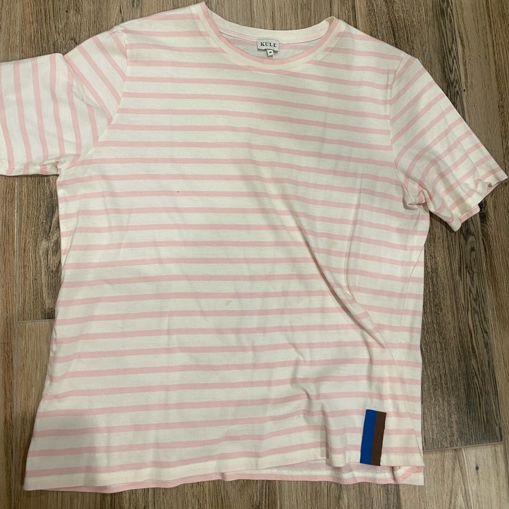 Kule The Modern in pink strips on cream